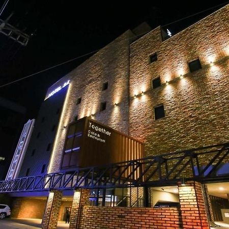 Jamsil 2.4 Hotel Seoul Exterior photo